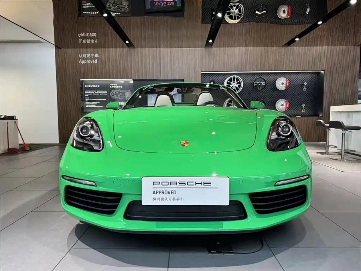PORSCHE 718