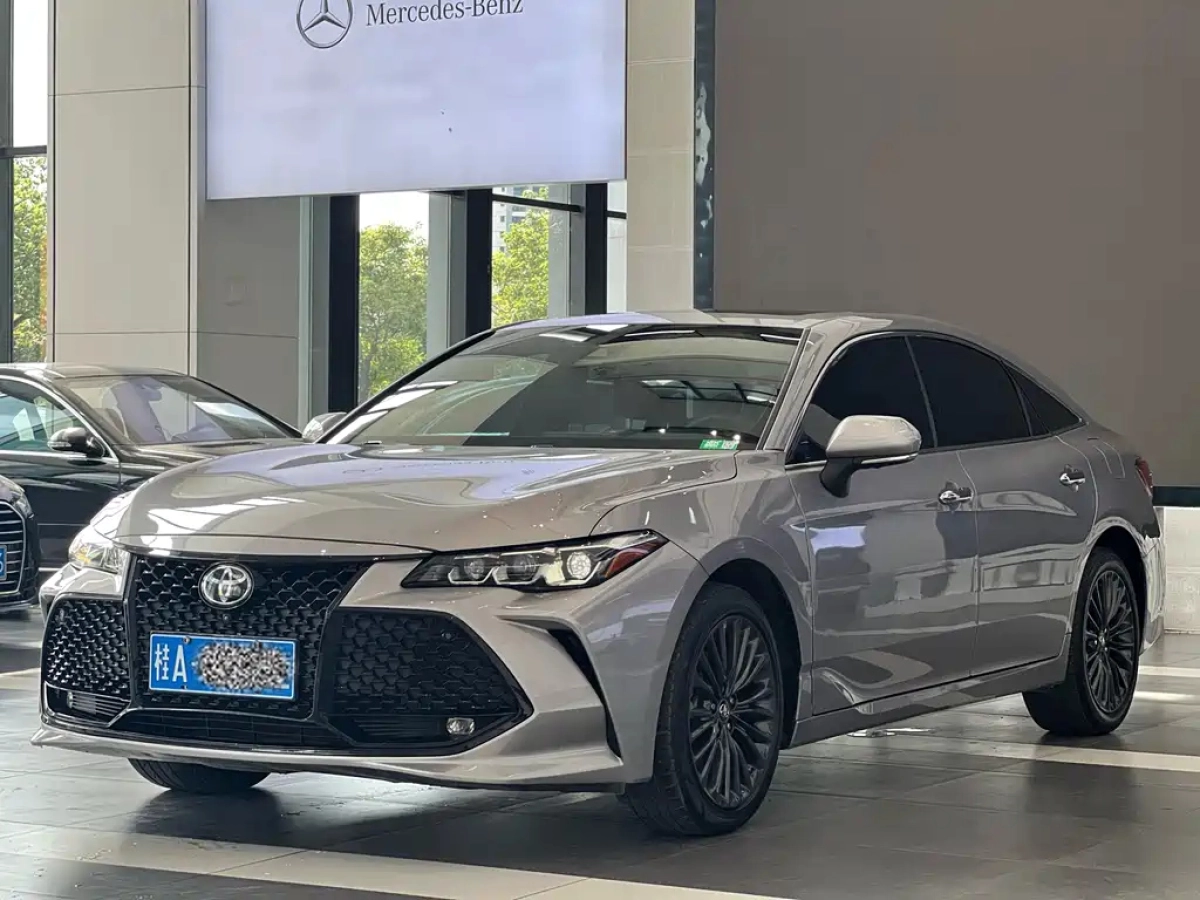 TOYOTA AVALON  2021