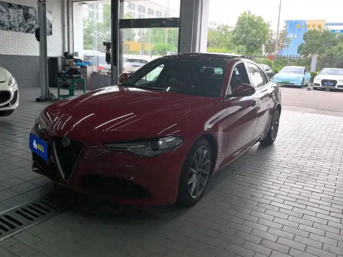 ALFAROMEO GIULIA  2019