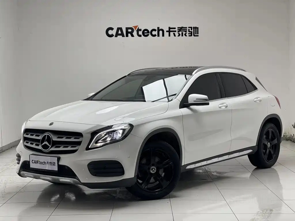 MERCEDES BENZ GLA