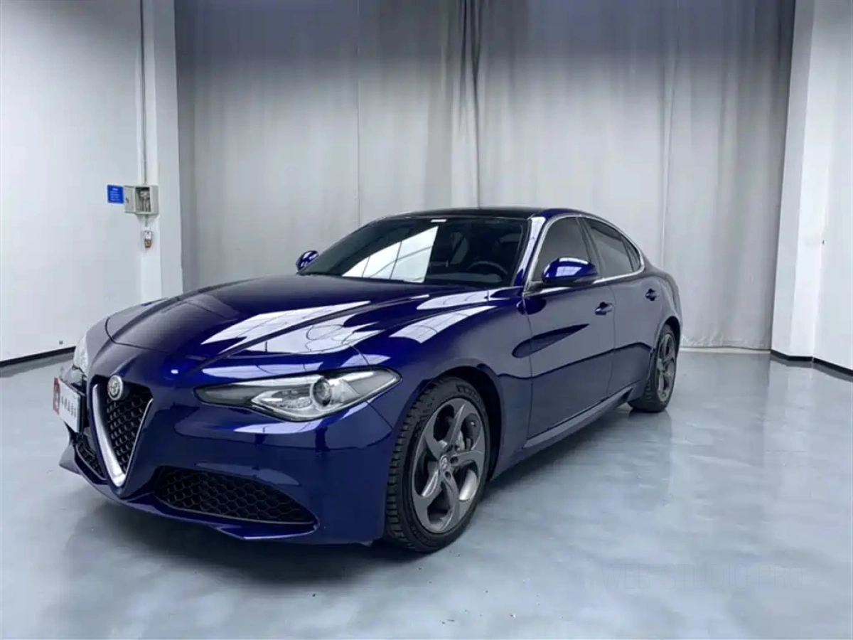 ALFAROMEO GIULIA  2021