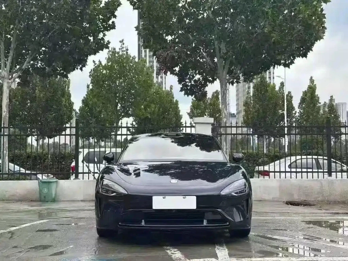XIAOMI AUTO SU7