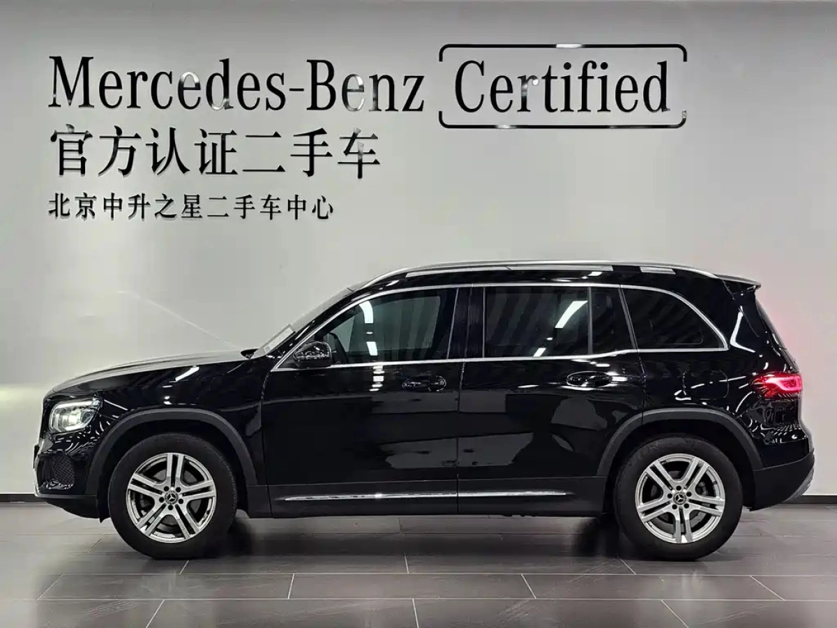 MERCEDES BENZ GLB