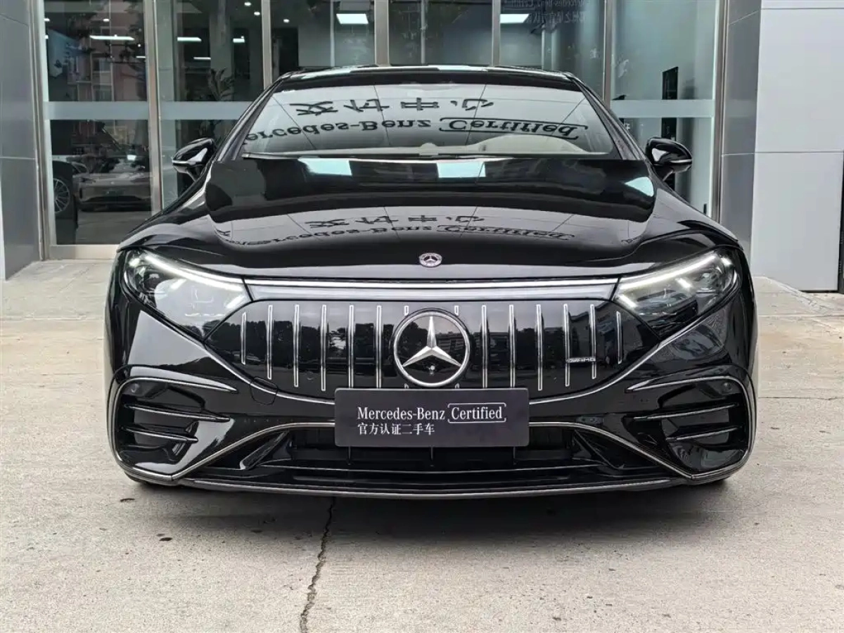 MERCEDES BENZ EQS AMG
