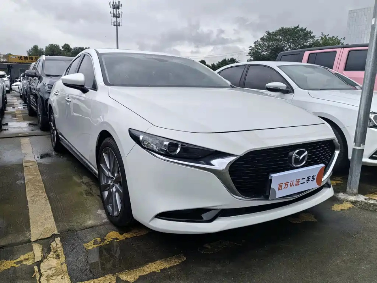 MAZDA 3 AXELA