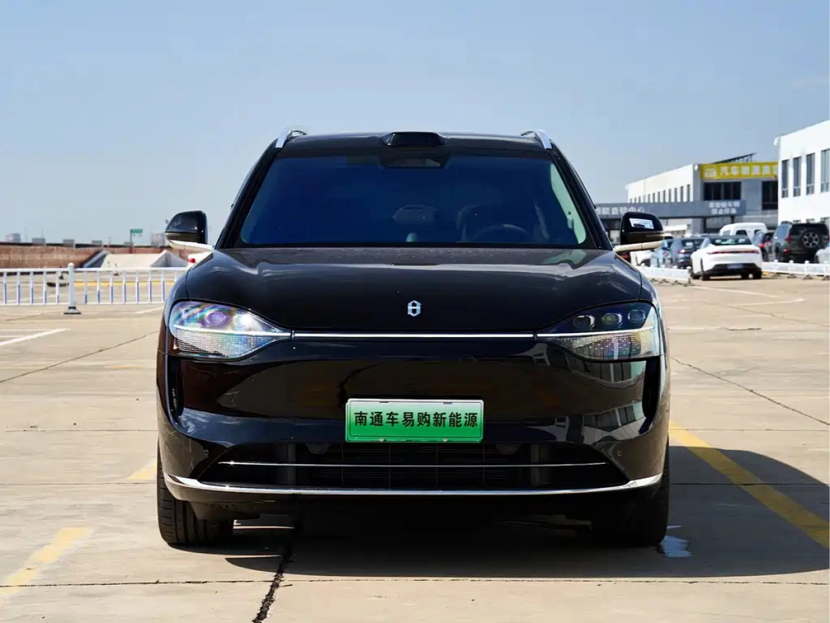 HUAWEI HARMON AITO M9