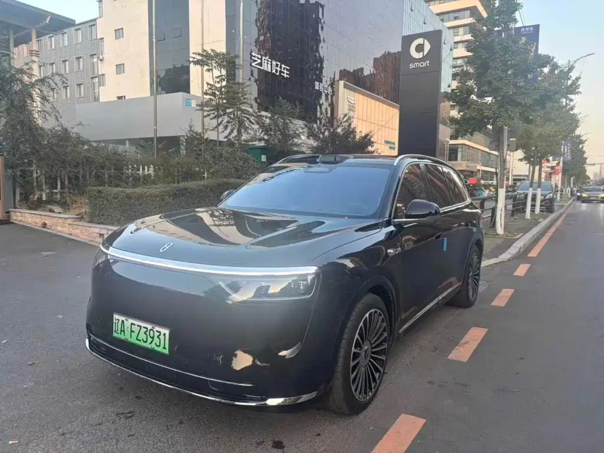 HUAWEI HARMON AITO M8  2025