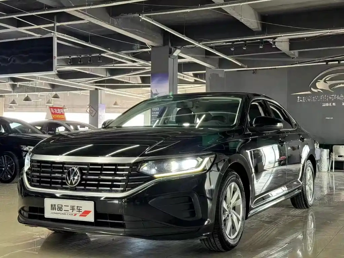 VOLKSWAGEN PASSAT  2022