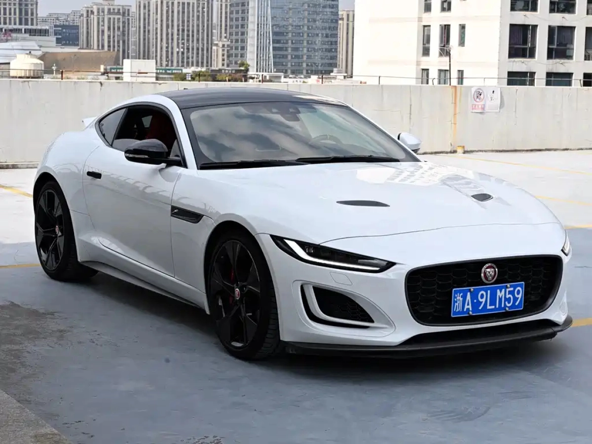 JAGUAR F-TYPE