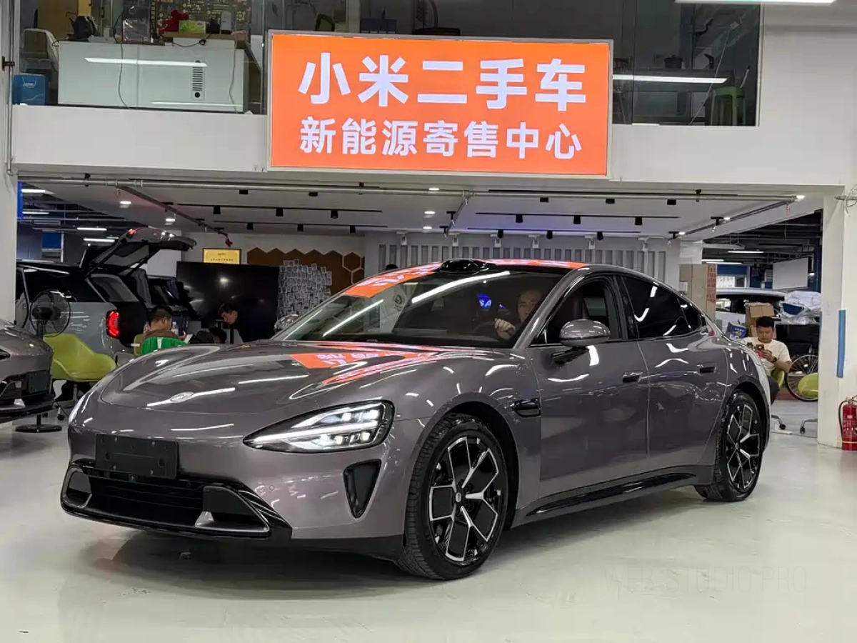 XIAOMI AUTO SU7  2024