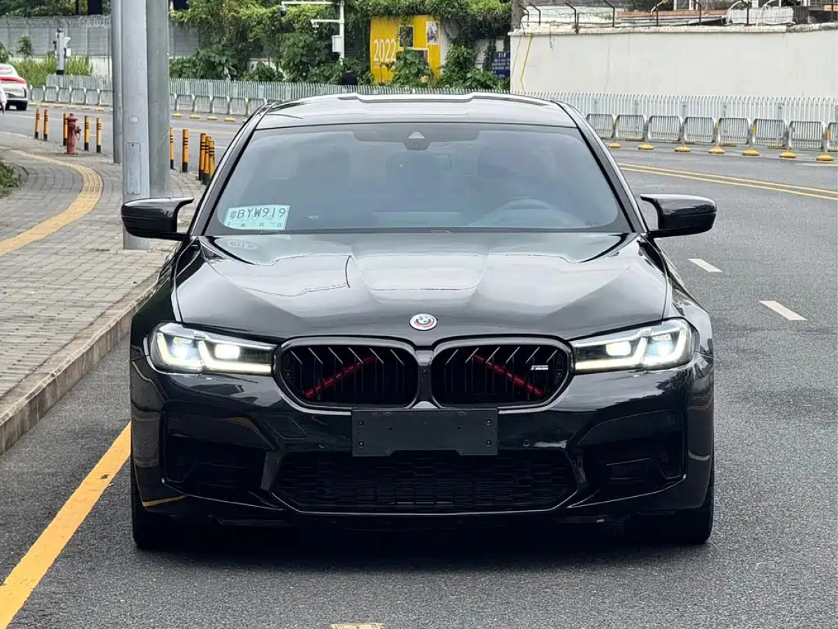 BMW M5