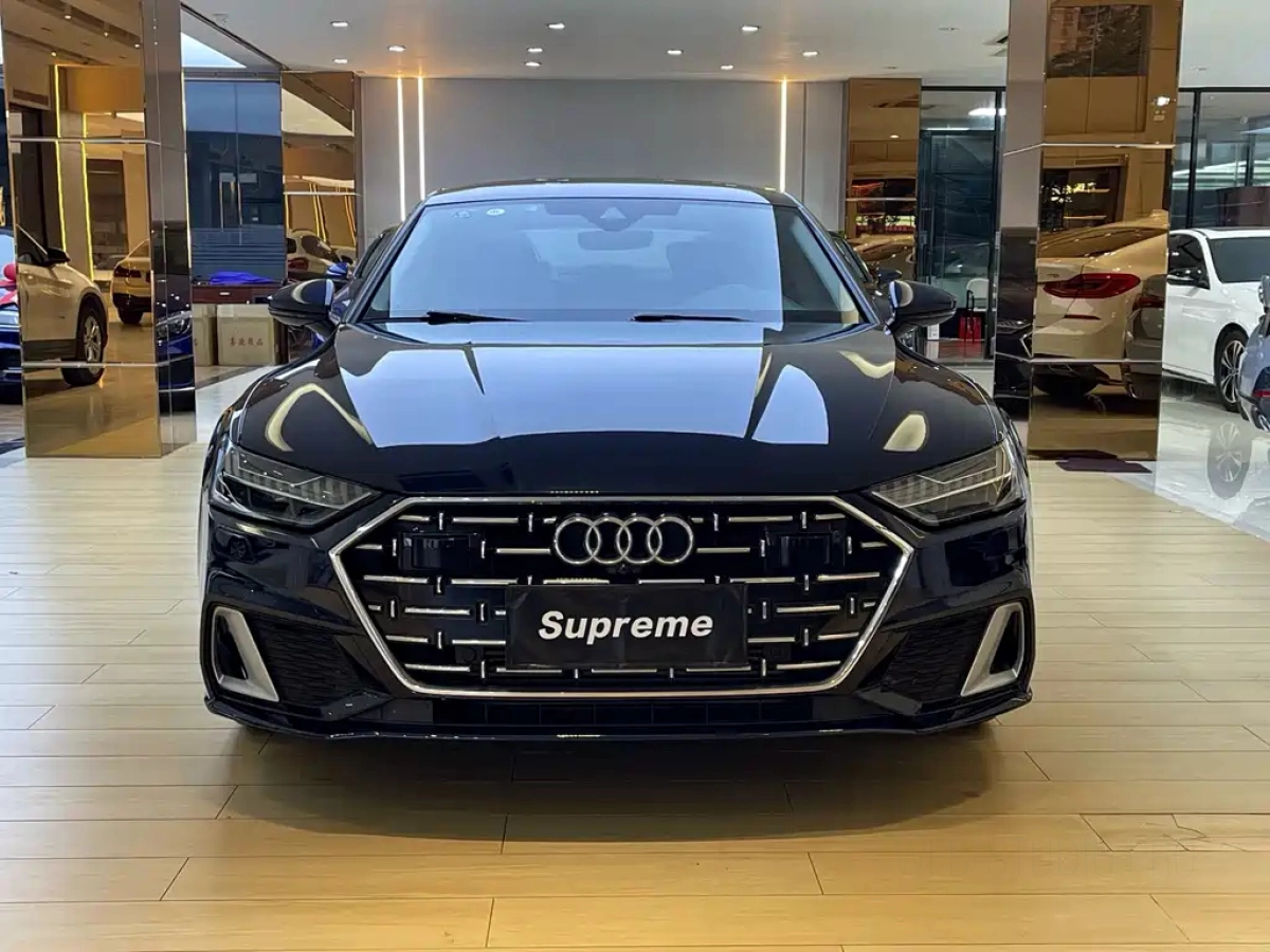 AUDI A7L