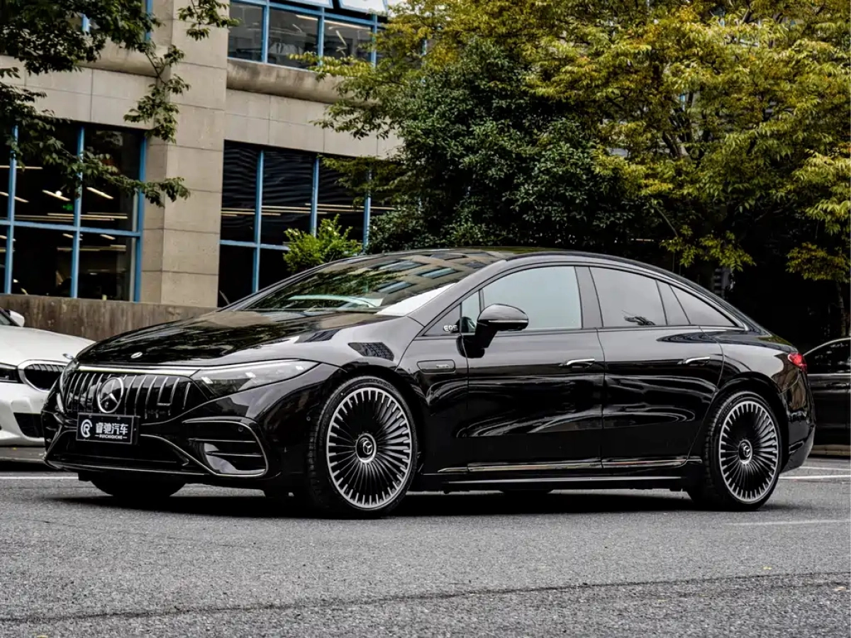 MERCEDES BENZ EQS AMG