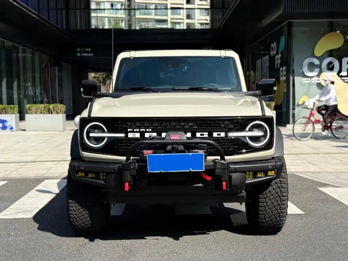 FORD BRONCO