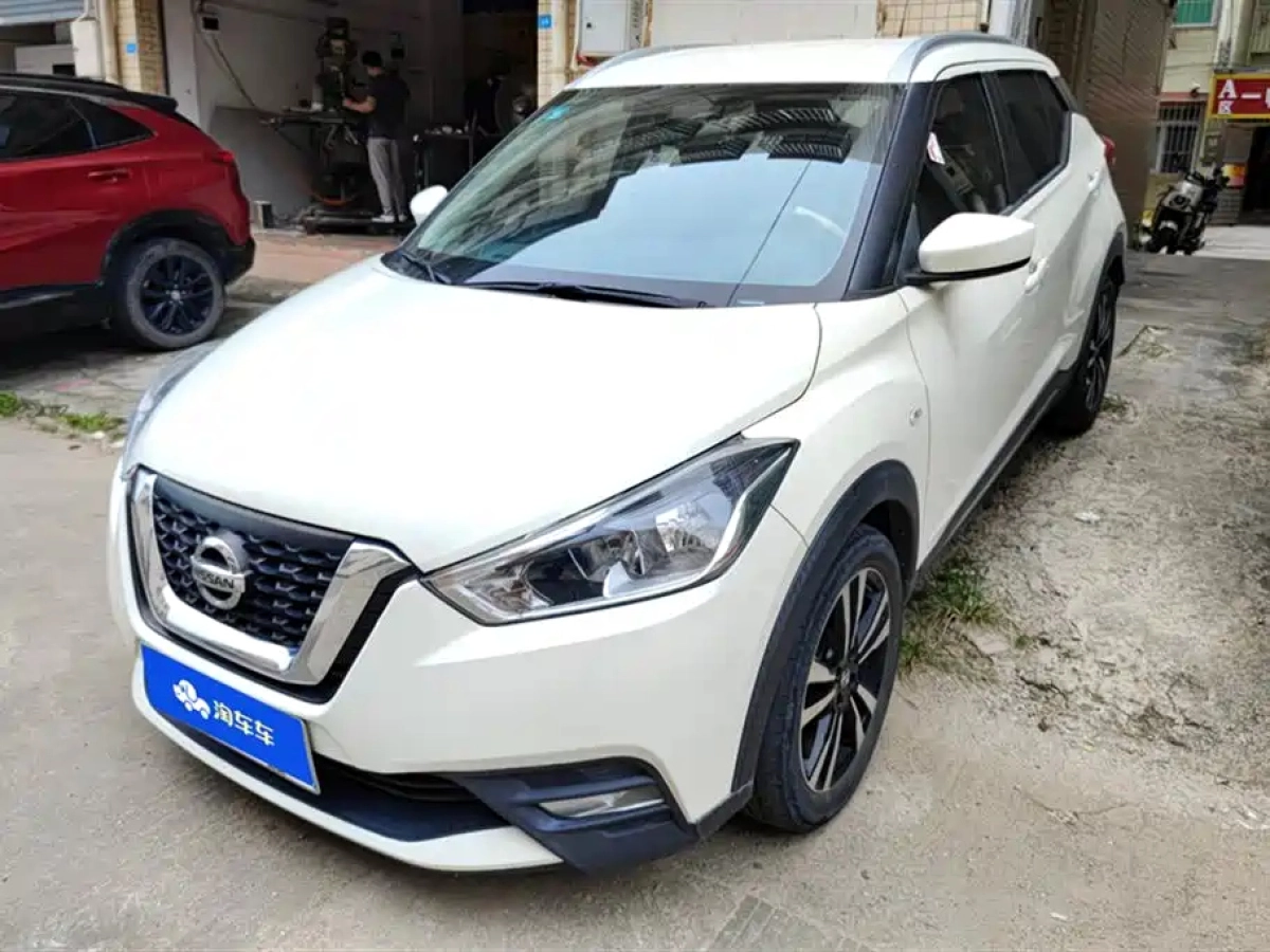 NISSAN KICKS