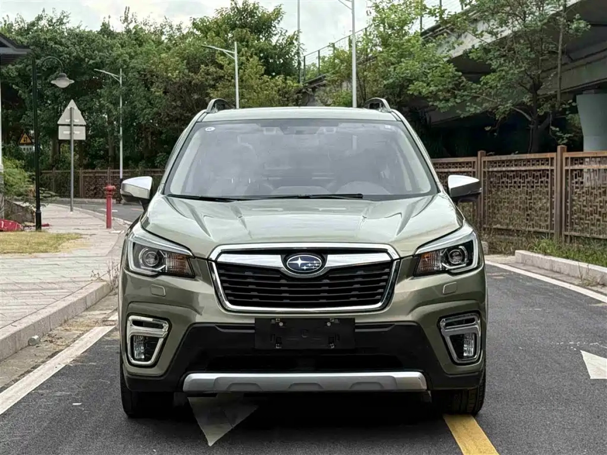 SUBARU FORESTER  2019