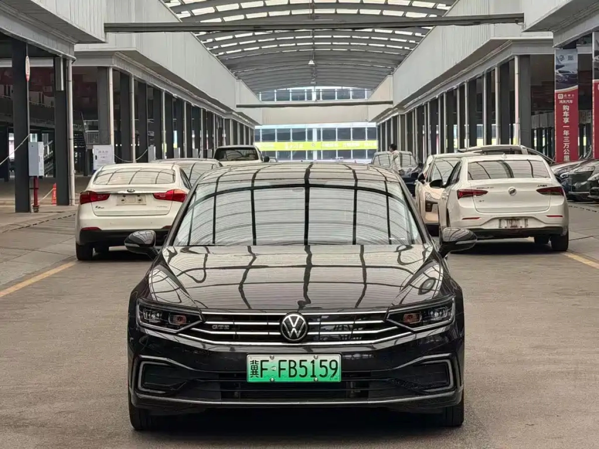 VOLKSWAGEN MAGOTAN GTE PLUG IN HYBRID