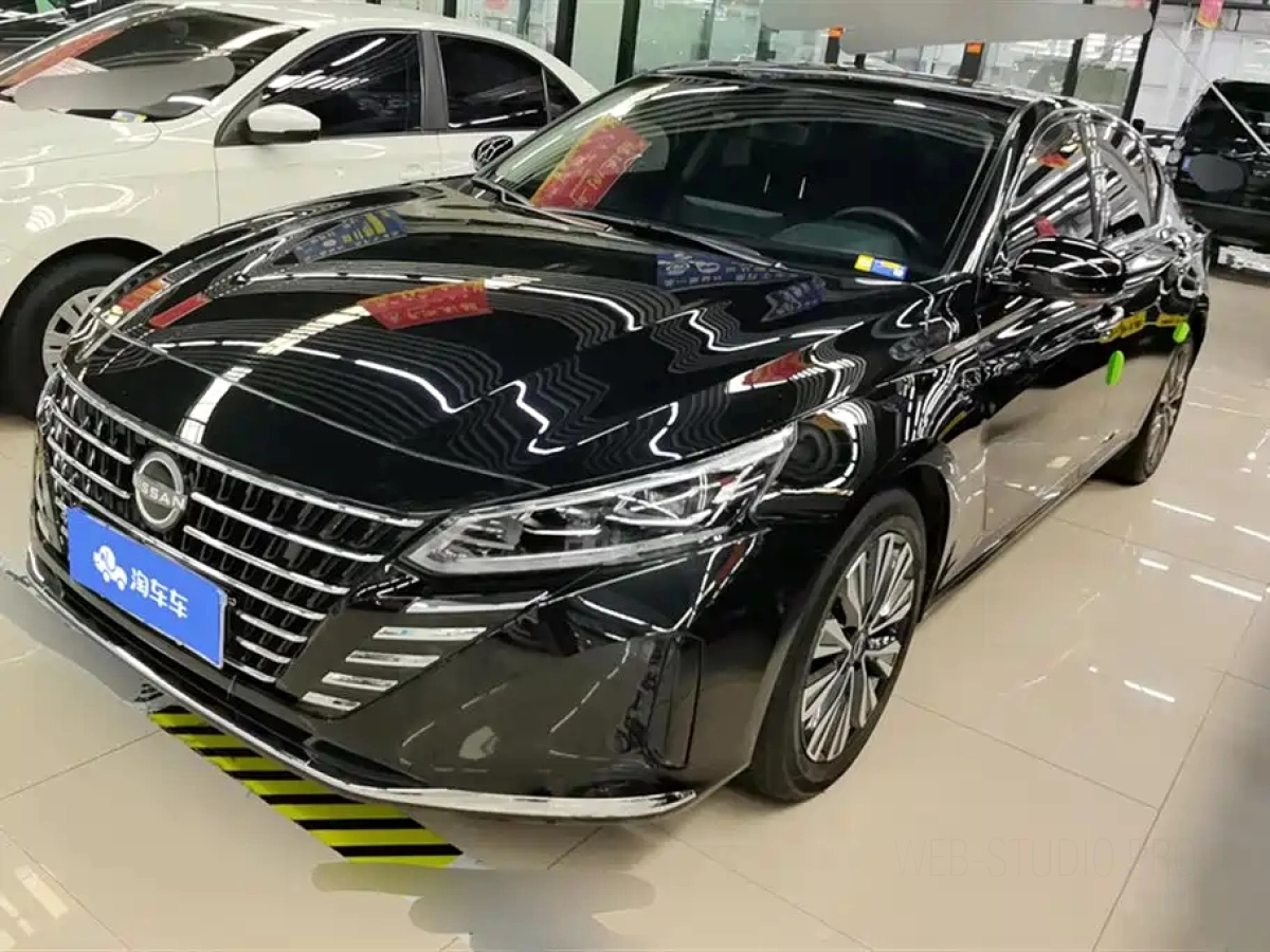 NISSAN TEANA