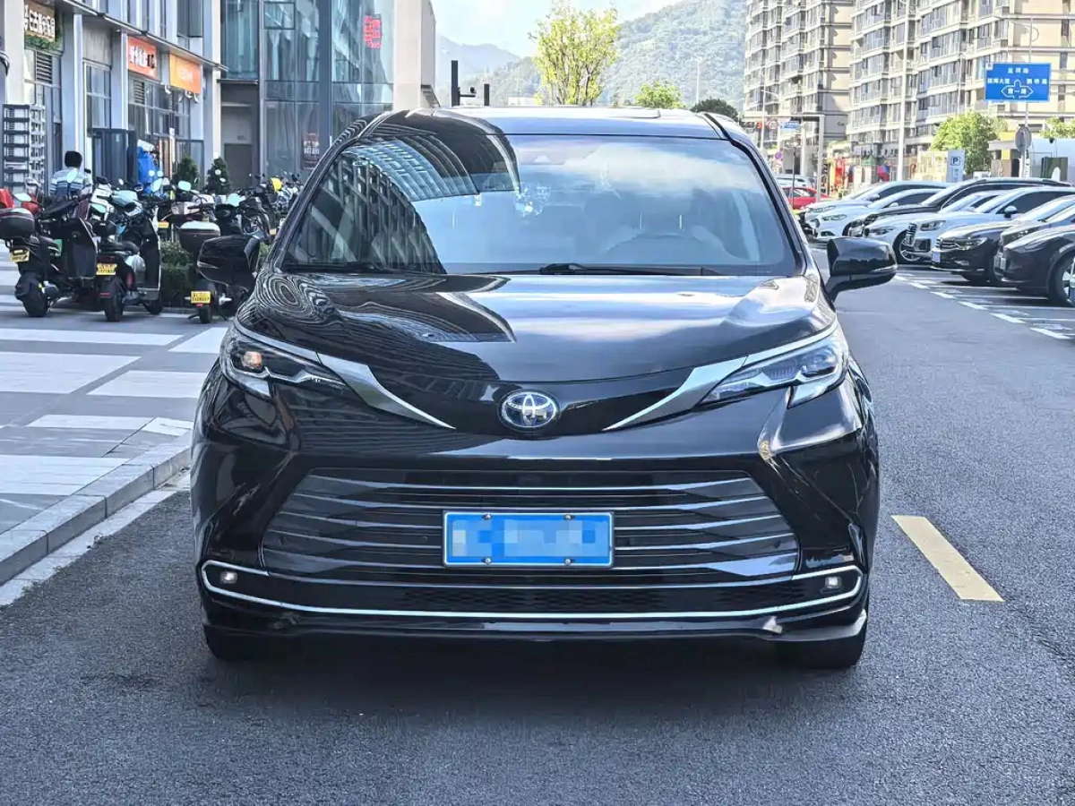 TOYOTA SIENNA SIENNA