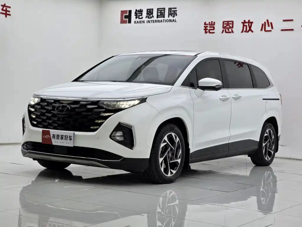 HYUNDAI CUSTO  2022