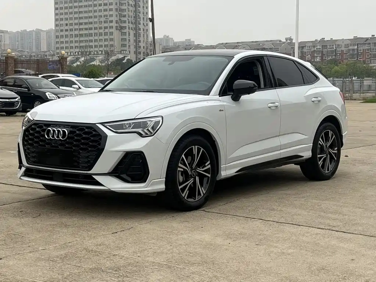 AUDI Q3 SPORTBACK