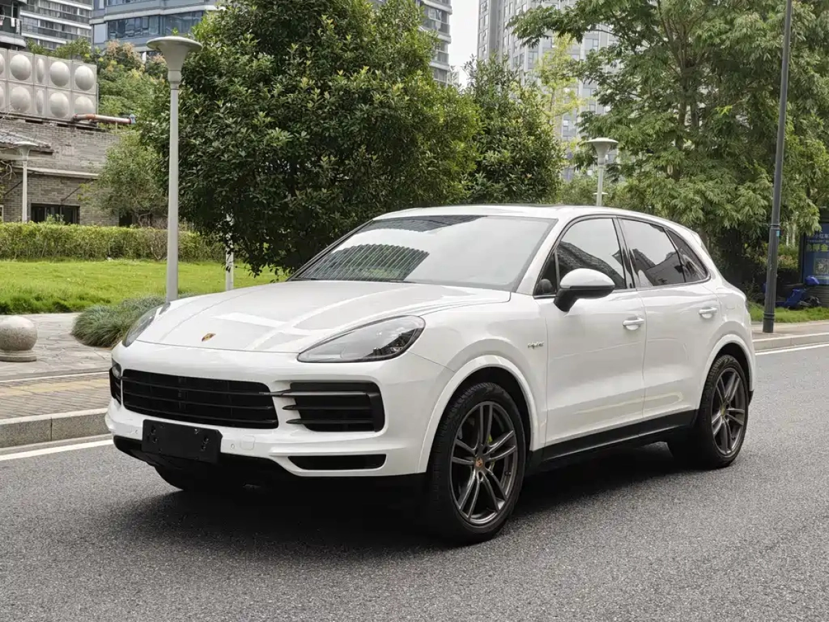 PORSCHE CAYENNE NEW ENERGY  2022