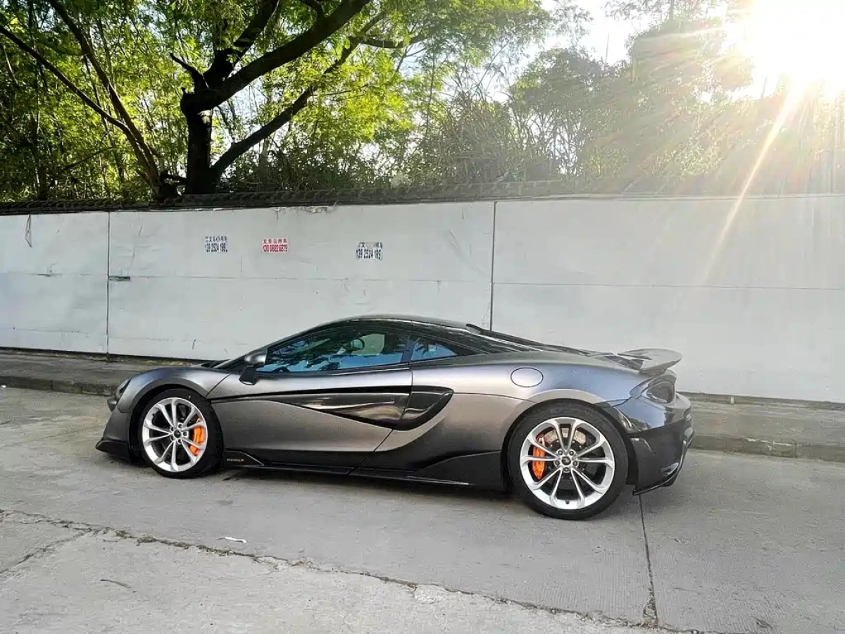 MCLAREN 570