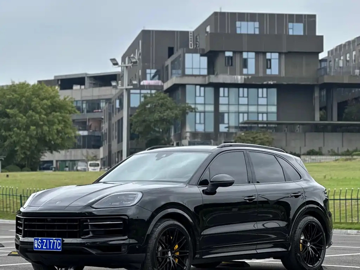 PORSCHE CAYENNE