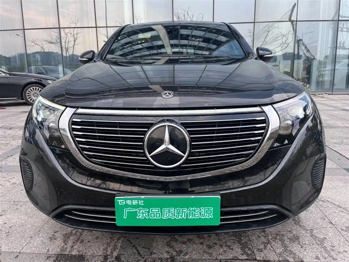 MERCEDES BENZ EQC