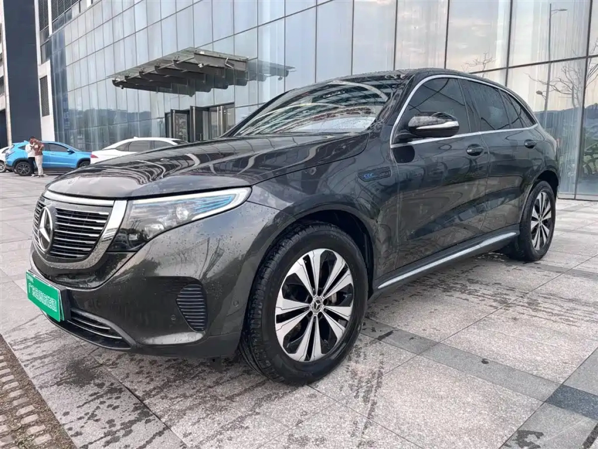 MERCEDES BENZ EQC