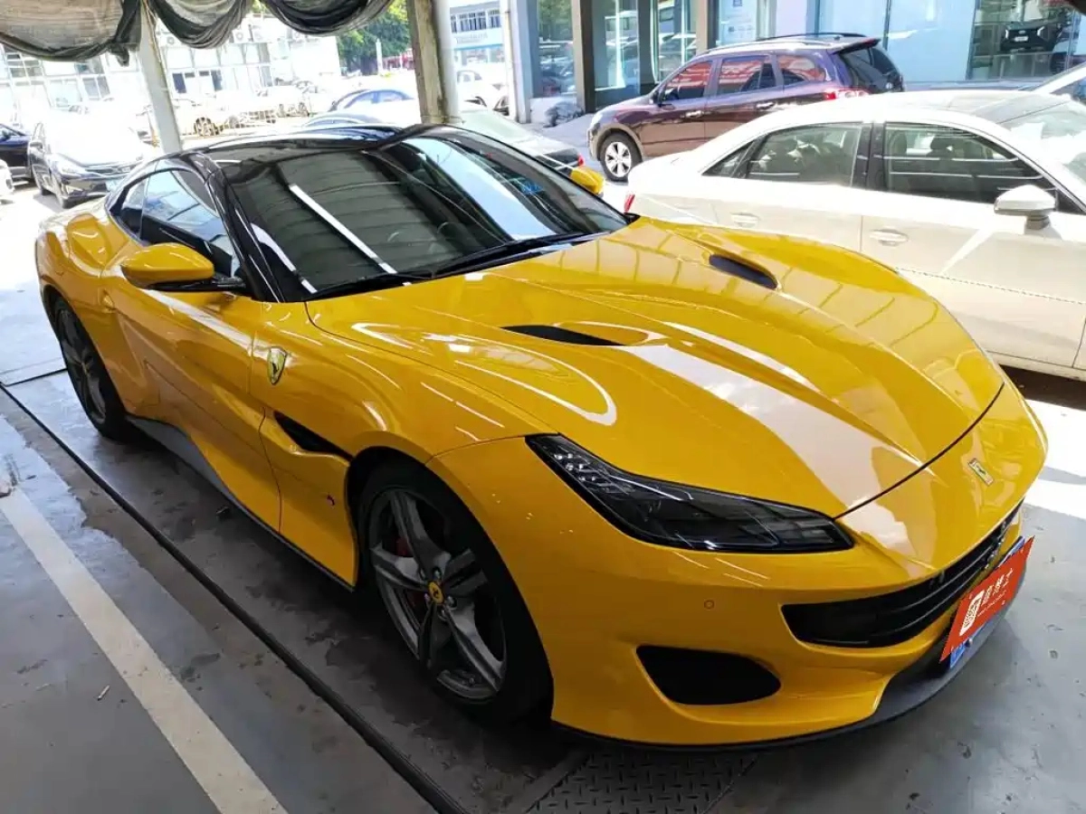 FERRARI PORTOFINO  2019