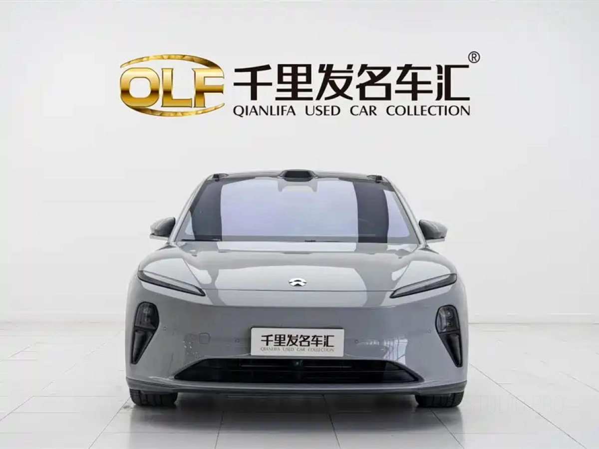 NIO ET5