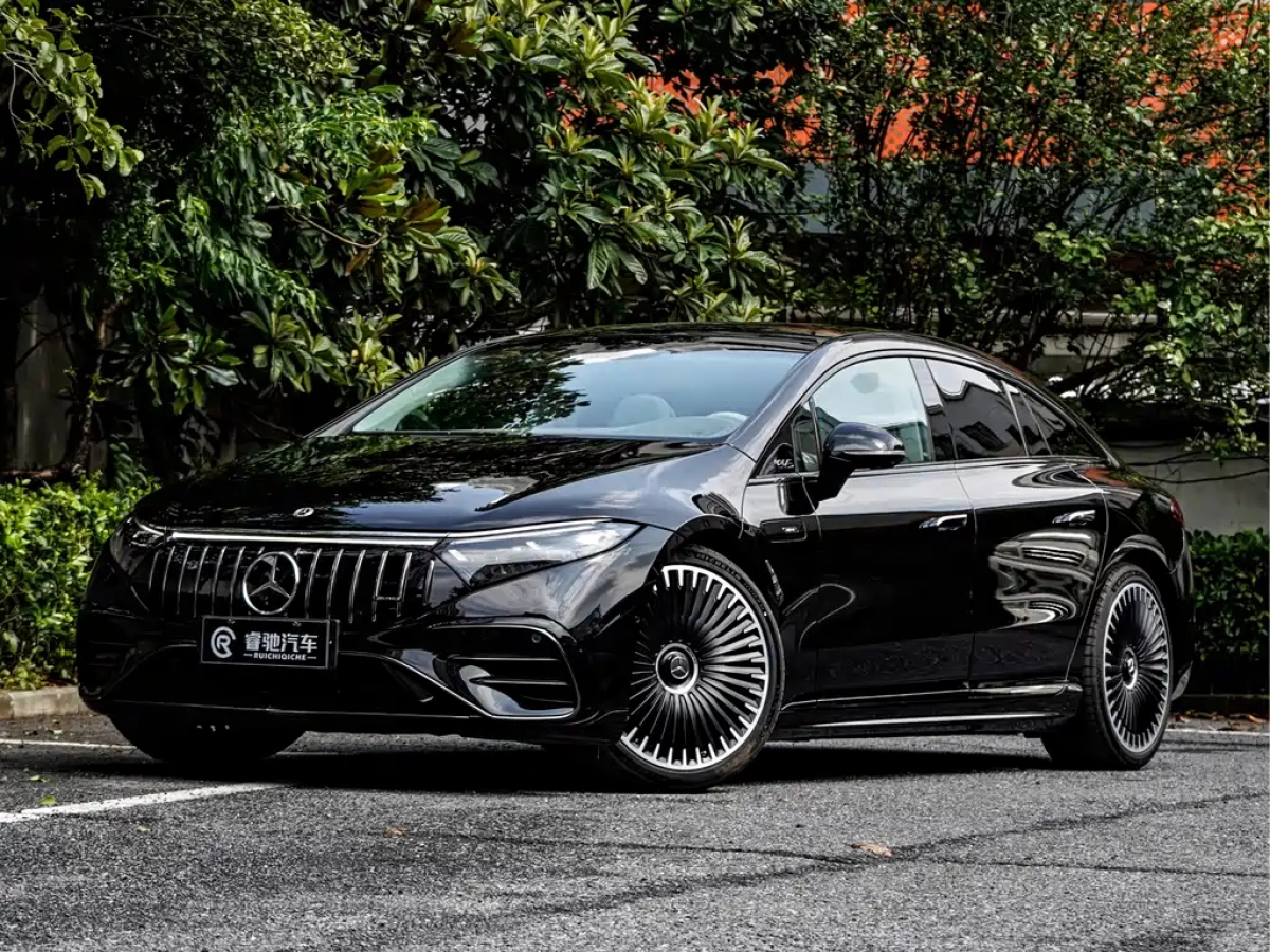 MERCEDES BENZ EQS AMG