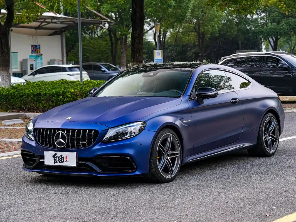 MERCEDES BENZ C-CLASS AMG