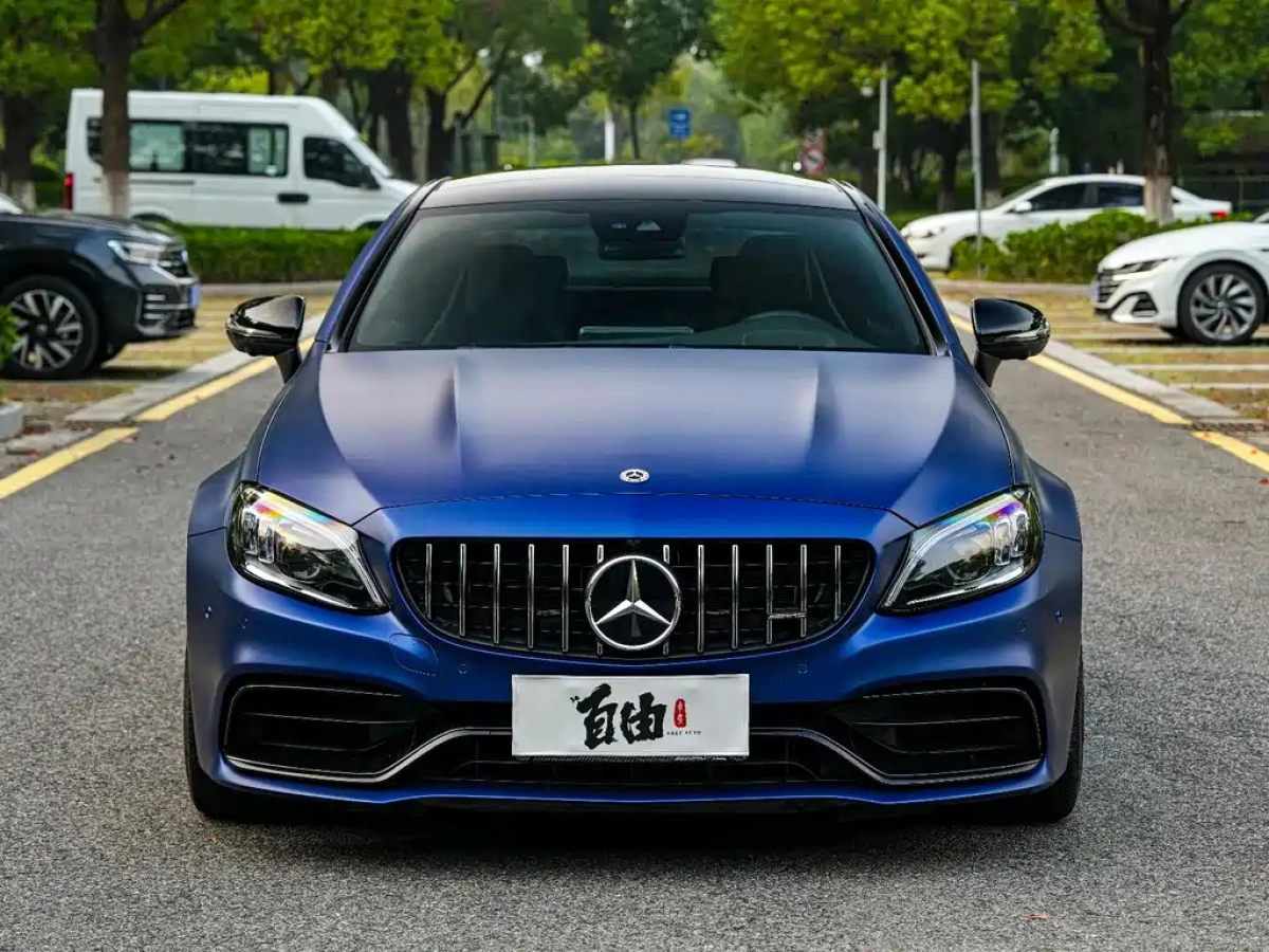 MERCEDES BENZ C-CLASS AMG