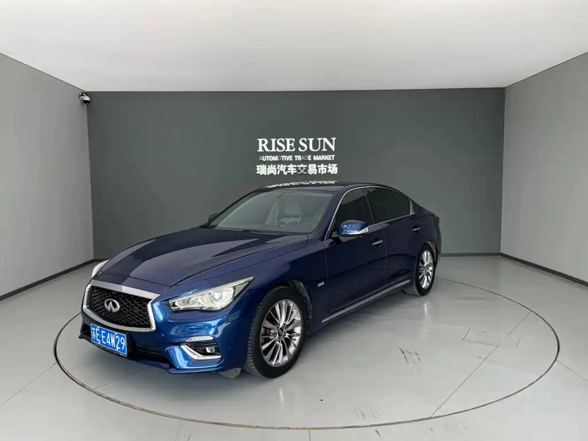 INFINITI Q50L