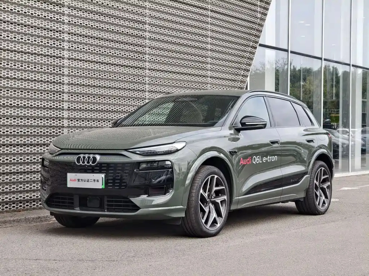 AUDI Q6L E-TRON  2025