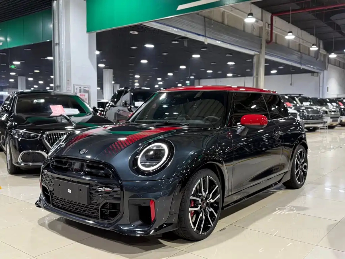 MINI JCW  2025