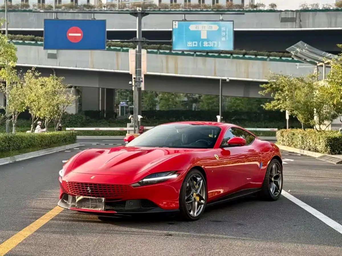 FERRARI ROMA