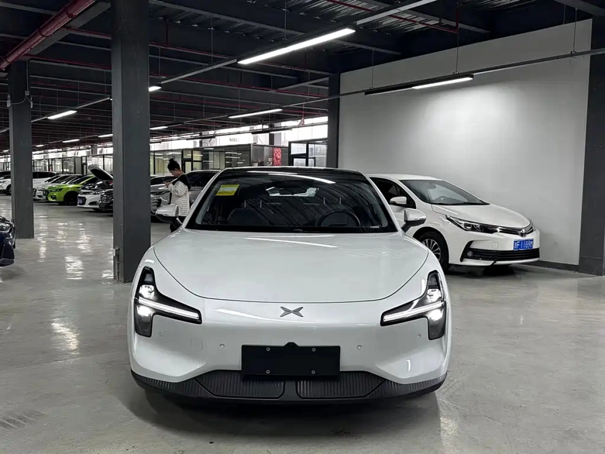 XPENG MOTORS MONA M03