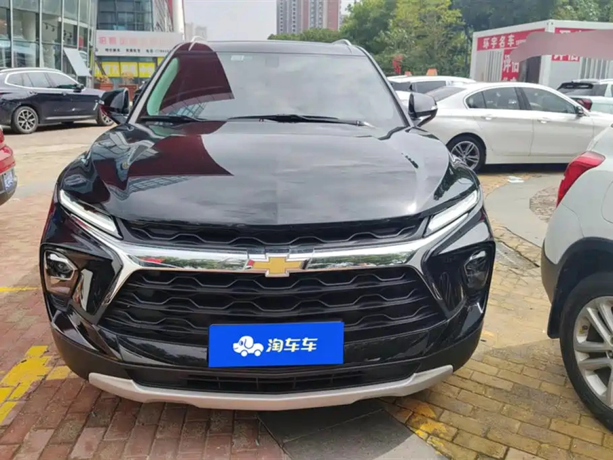 CHEVROLET BLAZER