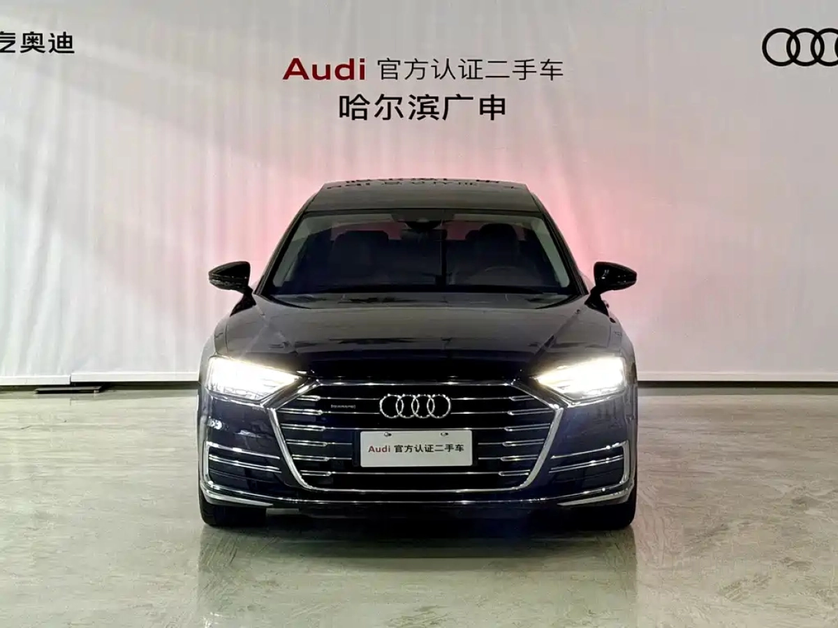 AUDI A8
