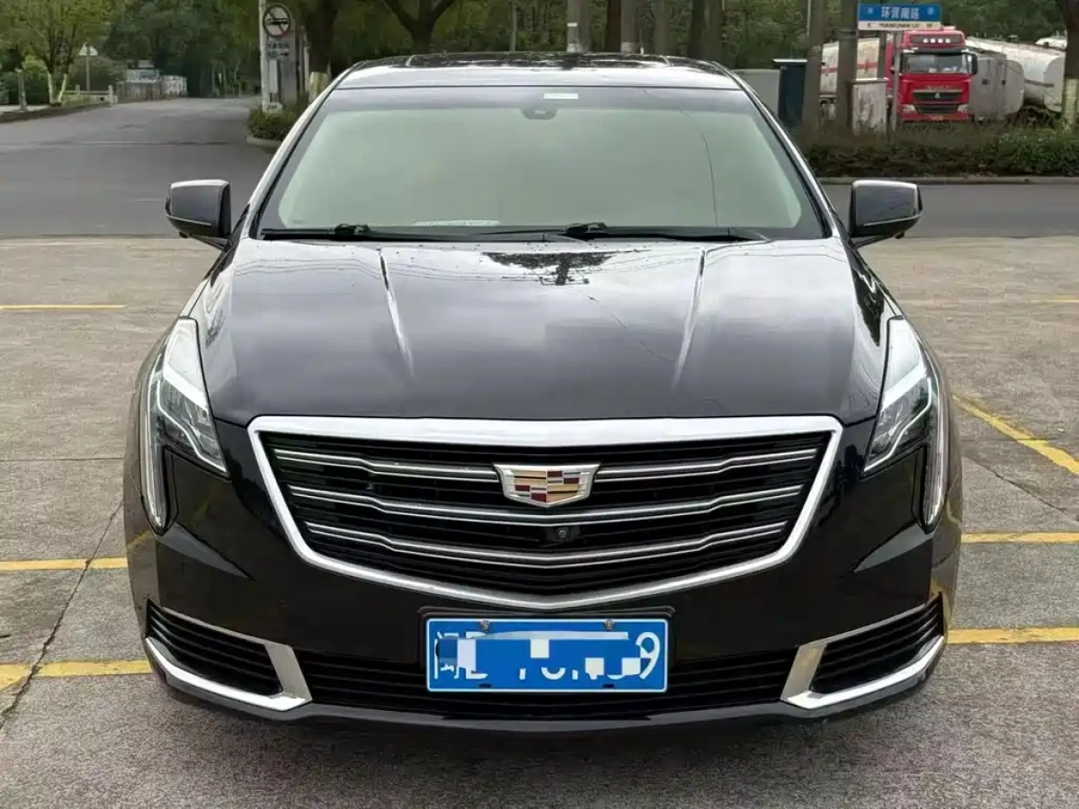 CADILLAC XTS