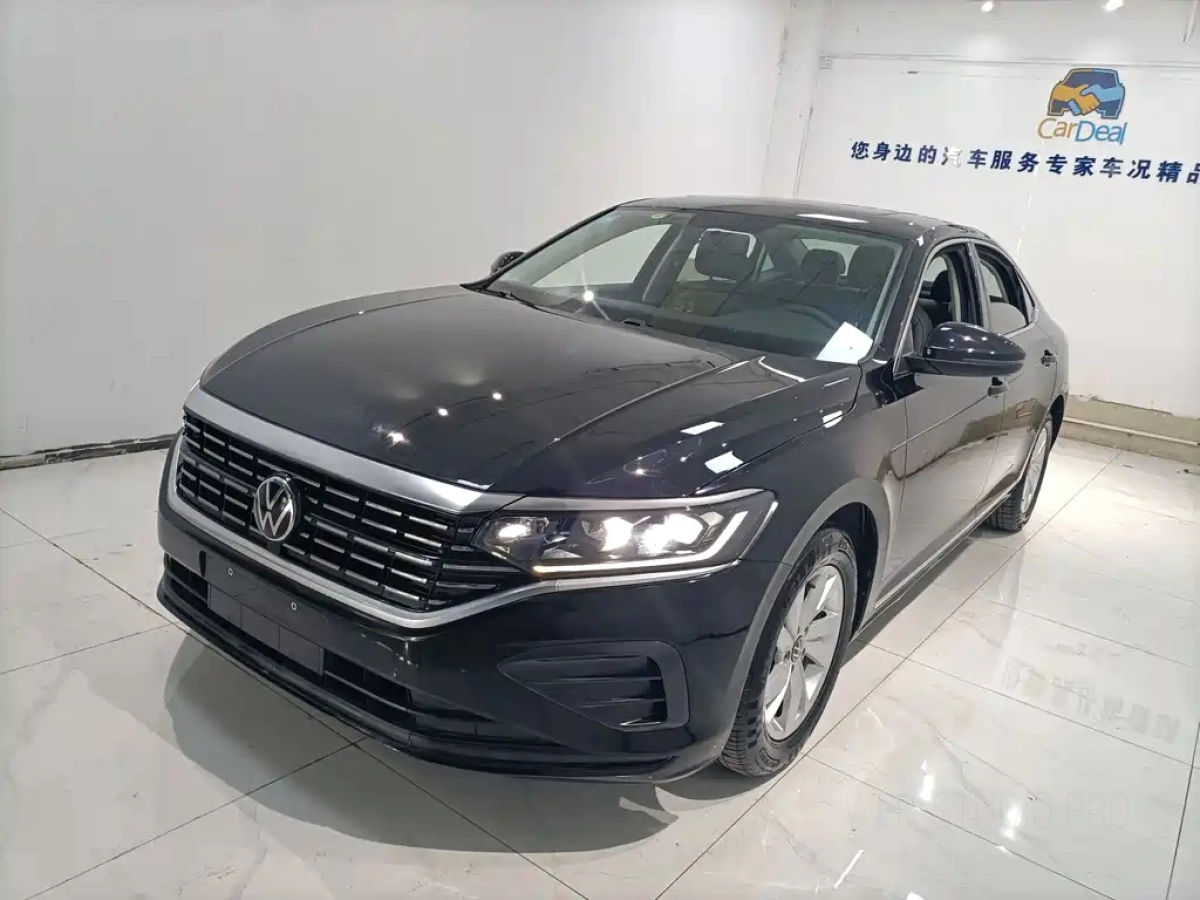 VOLKSWAGEN PASSAT  2022