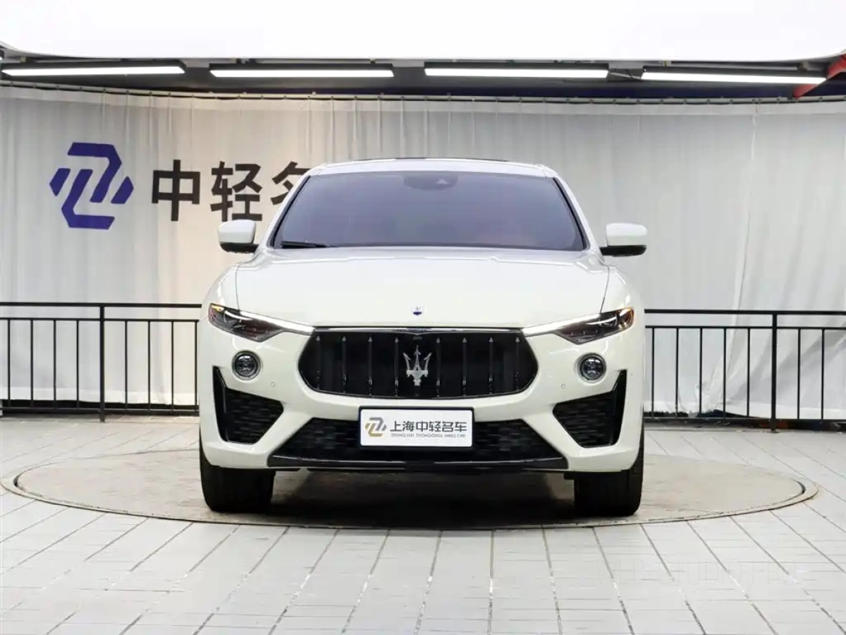 MASERATI LEVANTE  2022