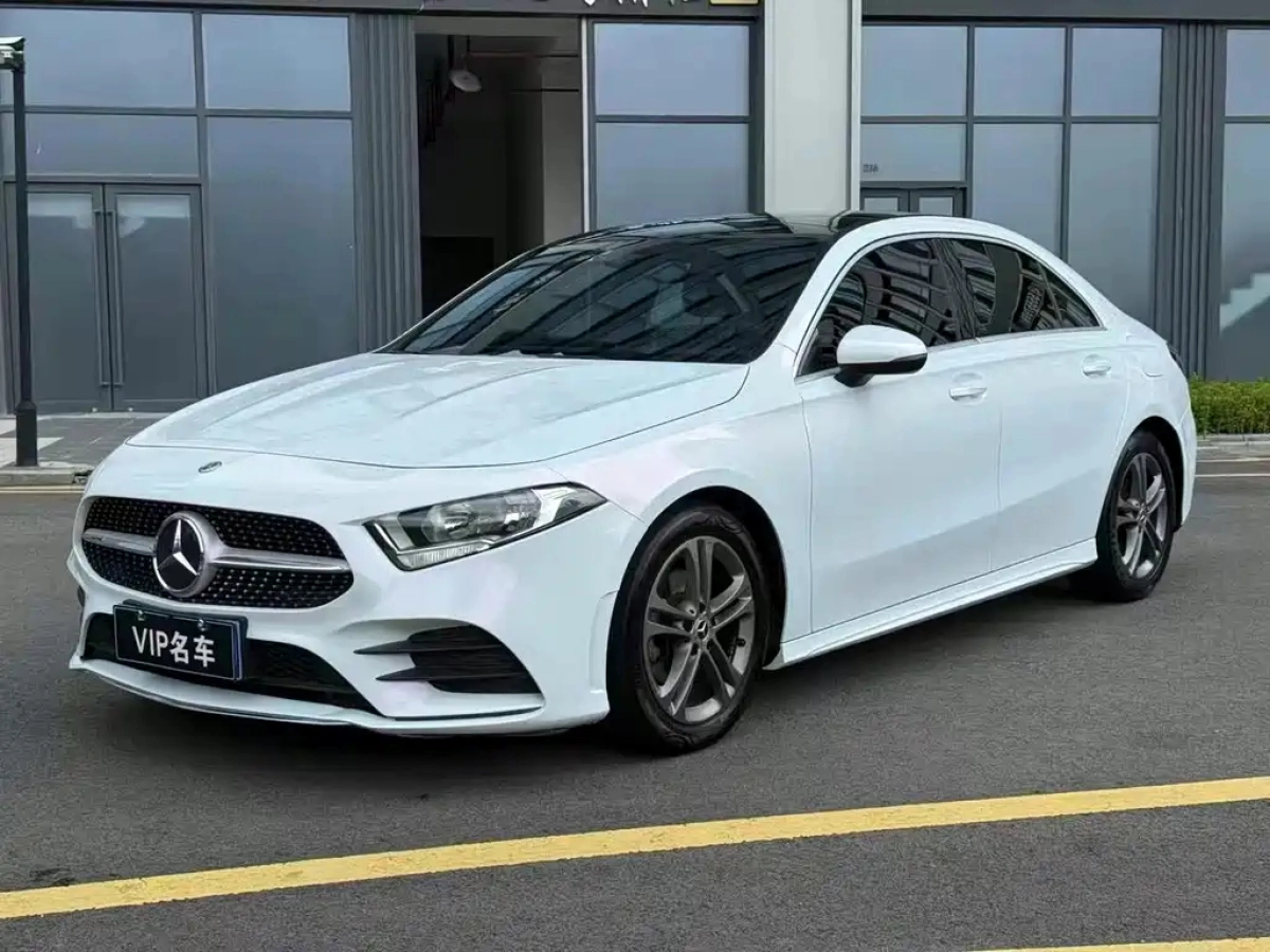 MERCEDES BENZ A-CLASS  2020