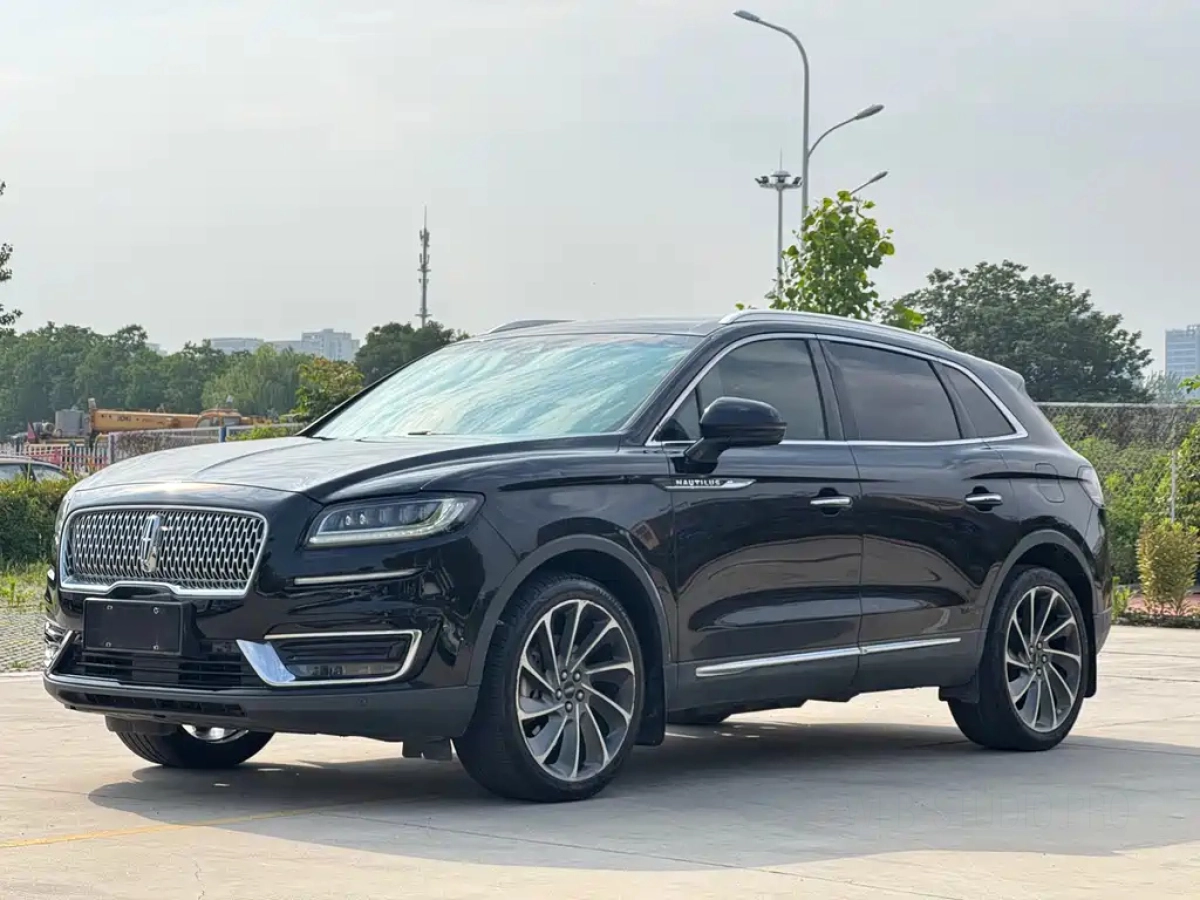 LINCOLN NAVIGATOR IMPORT  2019