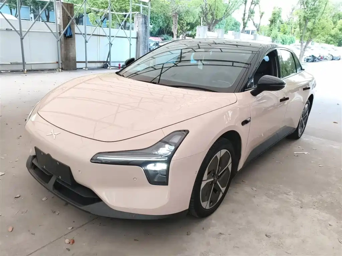 XPENG MOTORS MONA M03