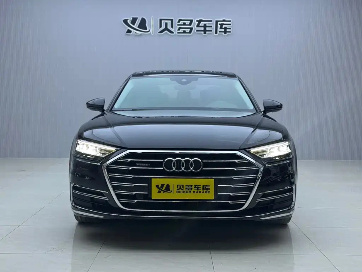 AUDI A8