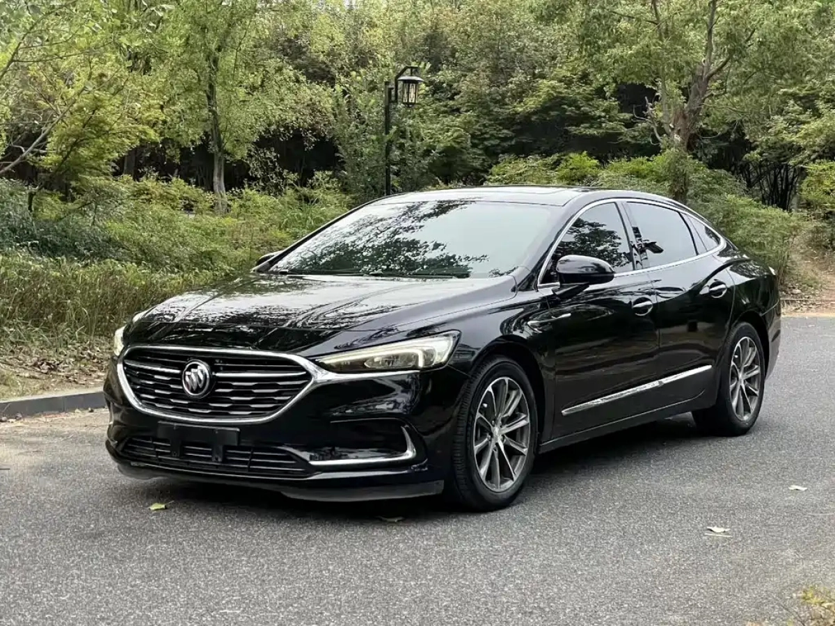 BUICK LACROSSE  2022